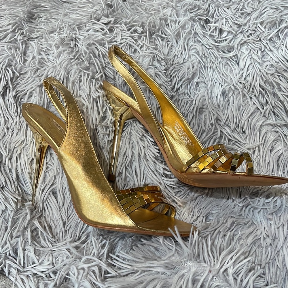 Report Signature gold leather open toe slingback heels NWOT